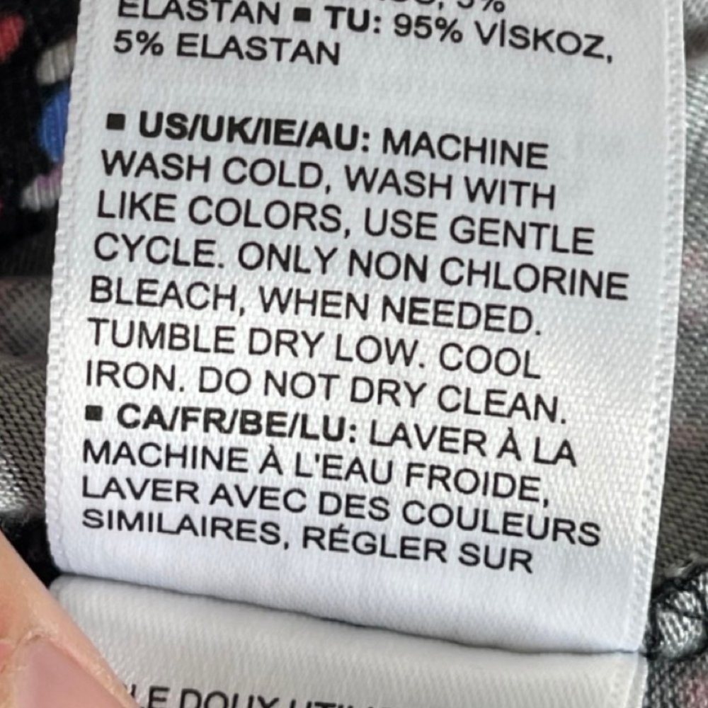 Amazon Essentials | Women's Multicolor Dotted Max… - image 8